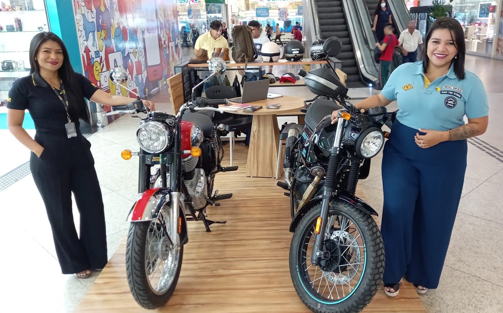 Centen Ria Em Expans O Royal Enfield Inaugura Quiosque De Motocicletas